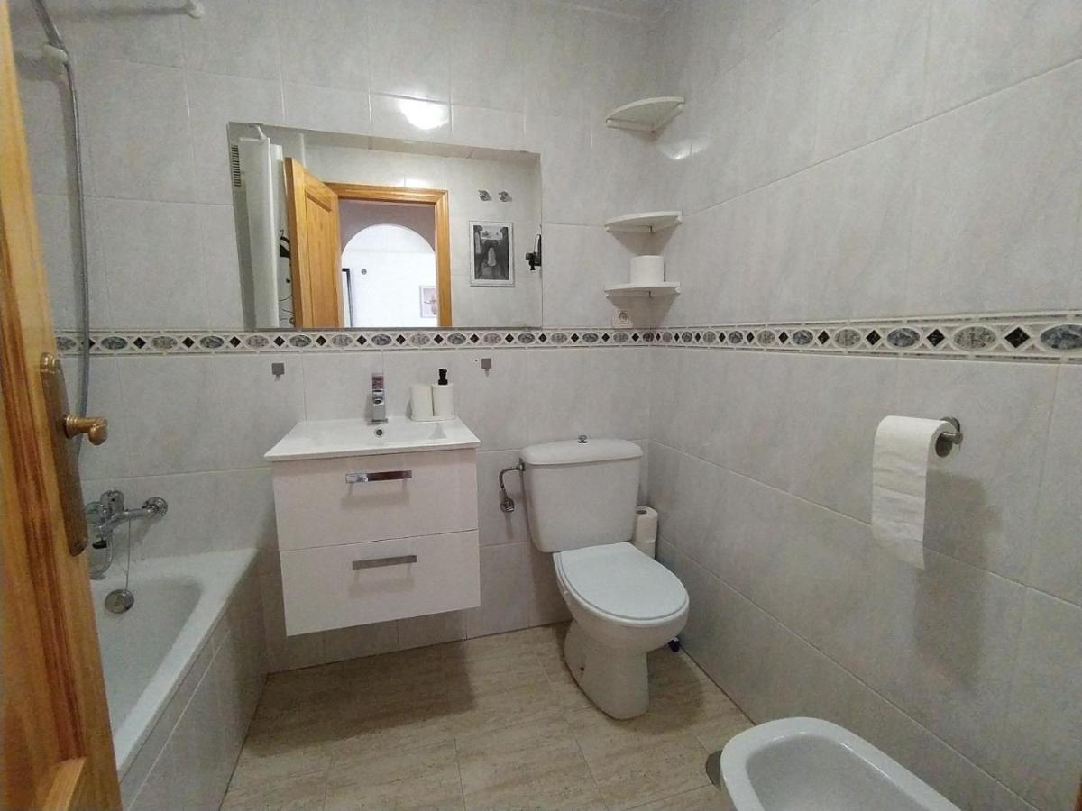 Mila Sloneczny Apartament W Torrevieja Centrum 외부 사진