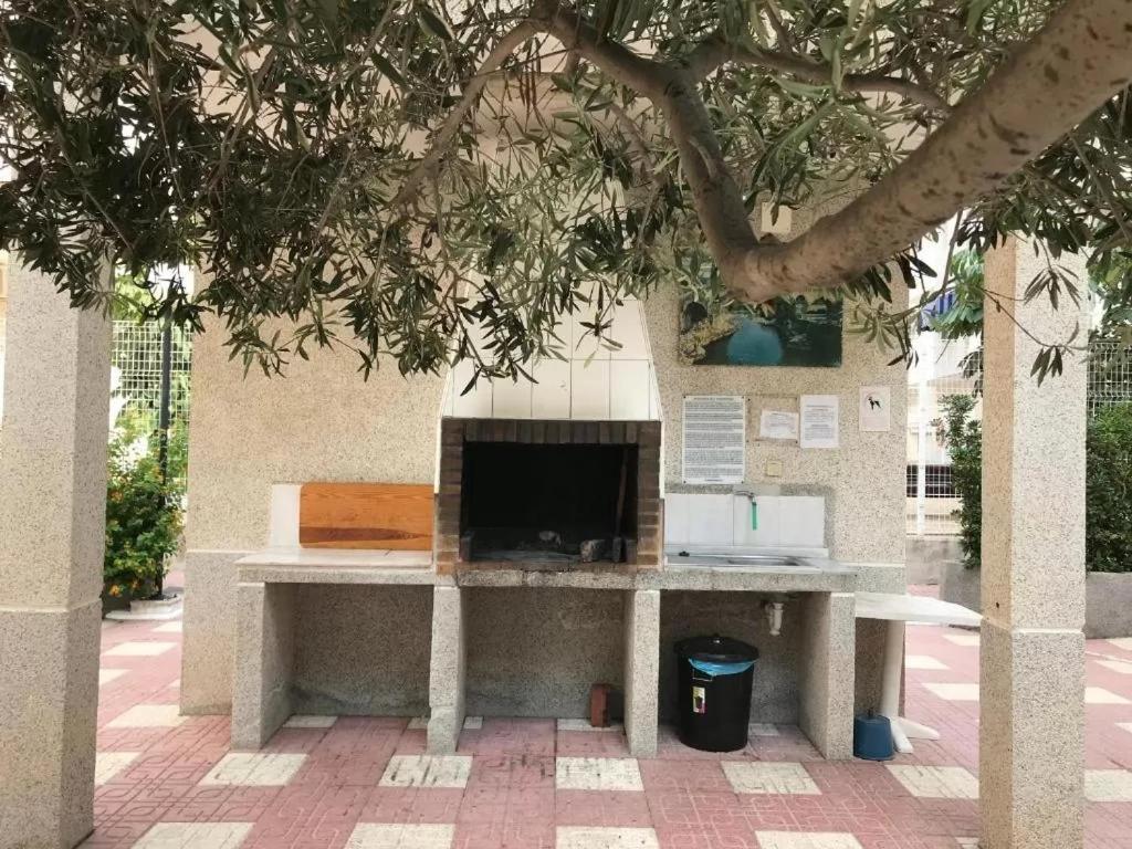 Mila Sloneczny Apartament W Torrevieja Centrum 외부 사진